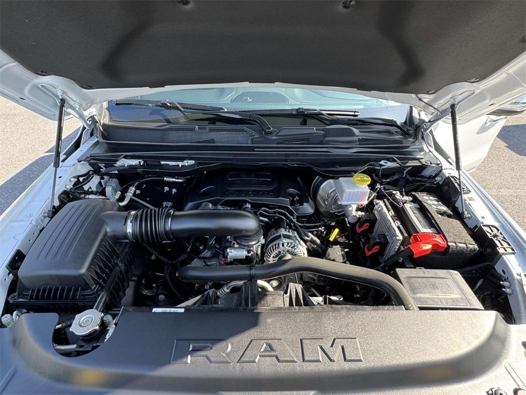 Vehicle image 8 of 30
