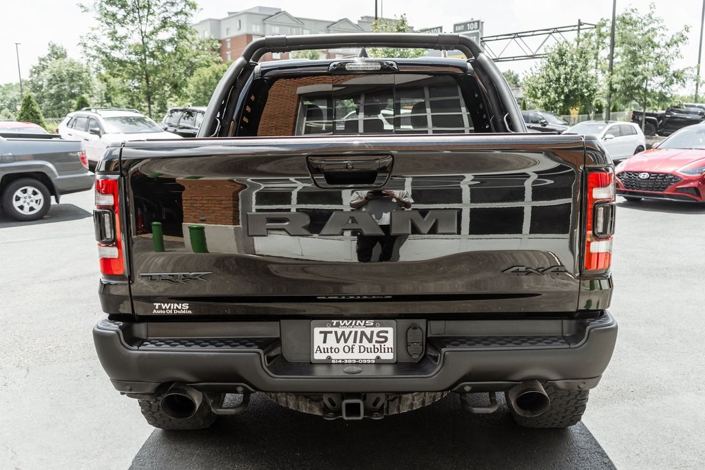 Vehicle image 9 of 39