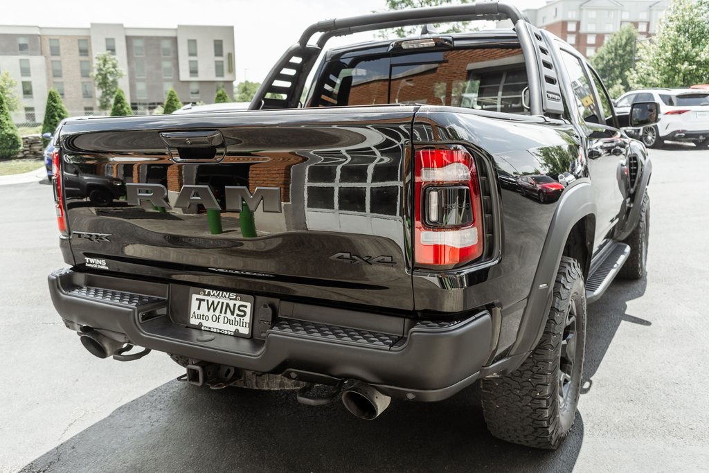 Vehicle image 6 of 39