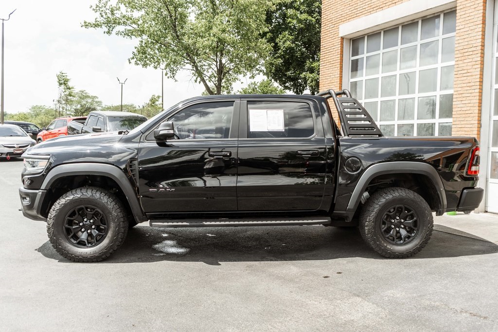 Vehicle image 8 of 39