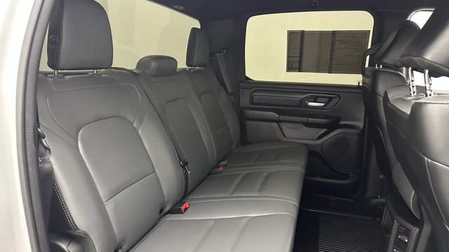 Vehicle image 9 of 33