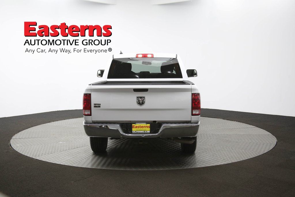 Vehicle image 27 of 61