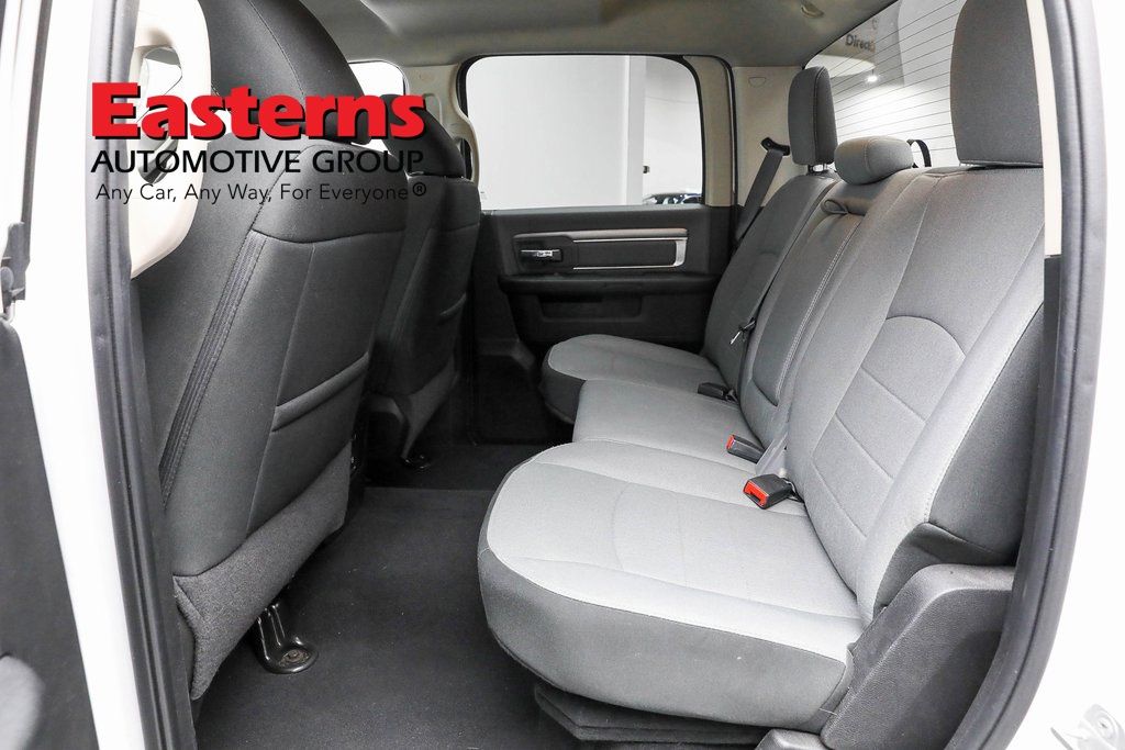 Vehicle image 50 of 61