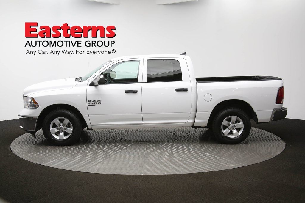 Vehicle image 34 of 61