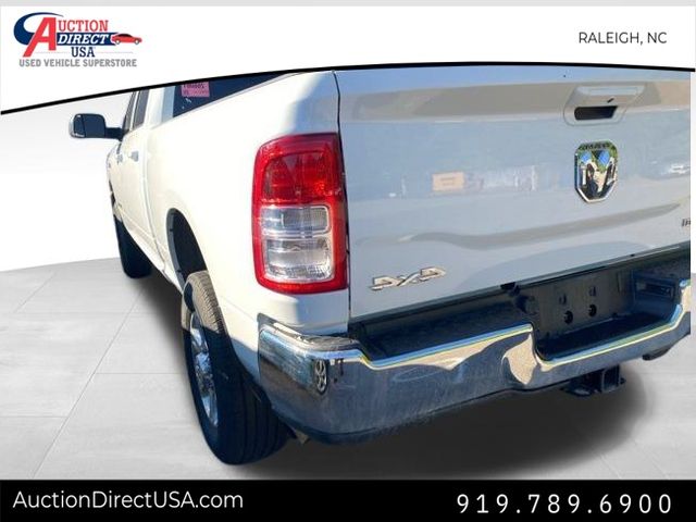 Vehicle image 11 of 28