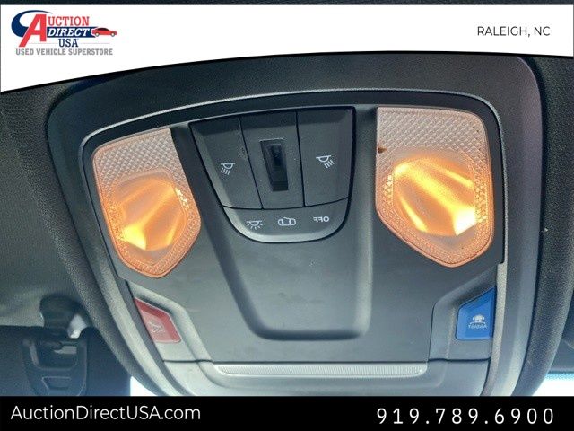 Vehicle image 22 of 28