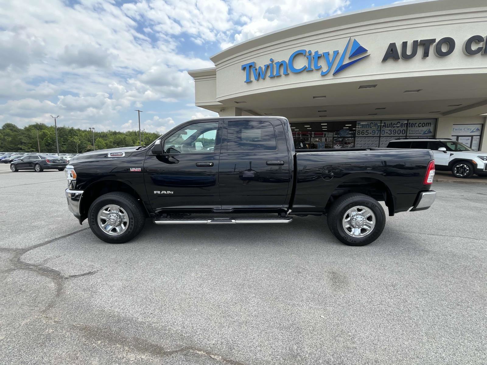 Vehicle image 6 of 25
