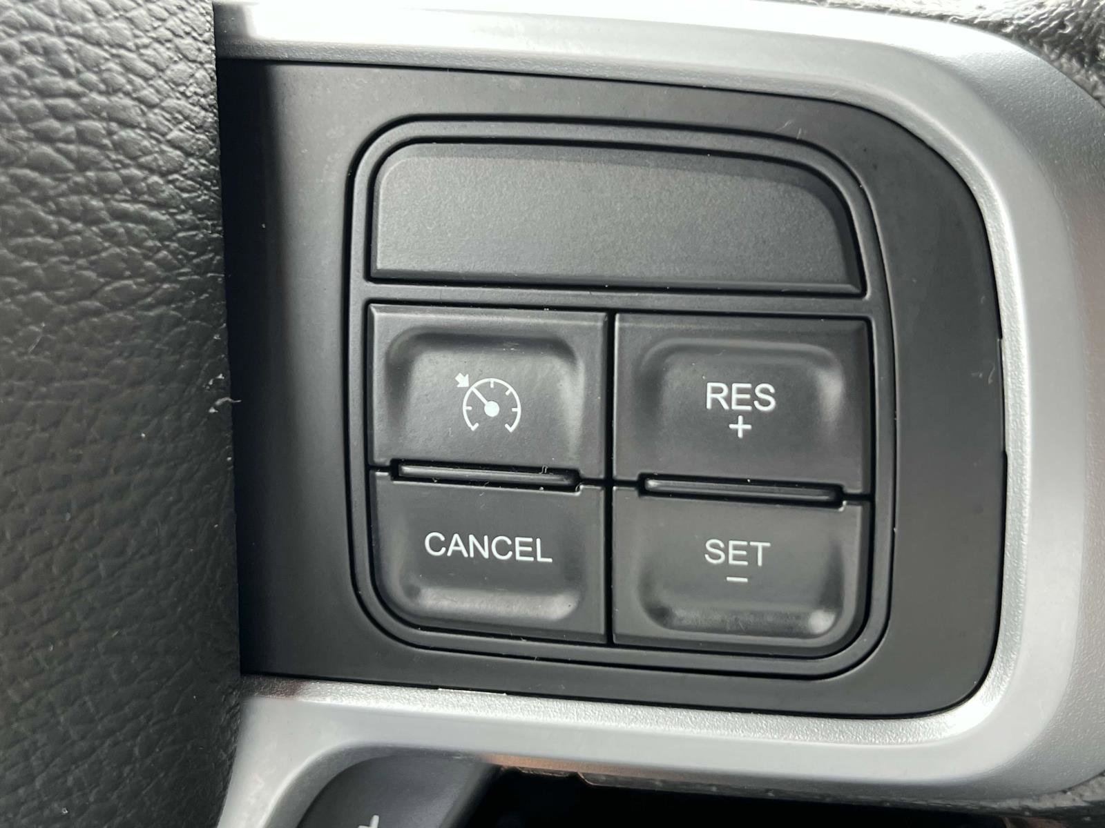 Vehicle image 24 of 25