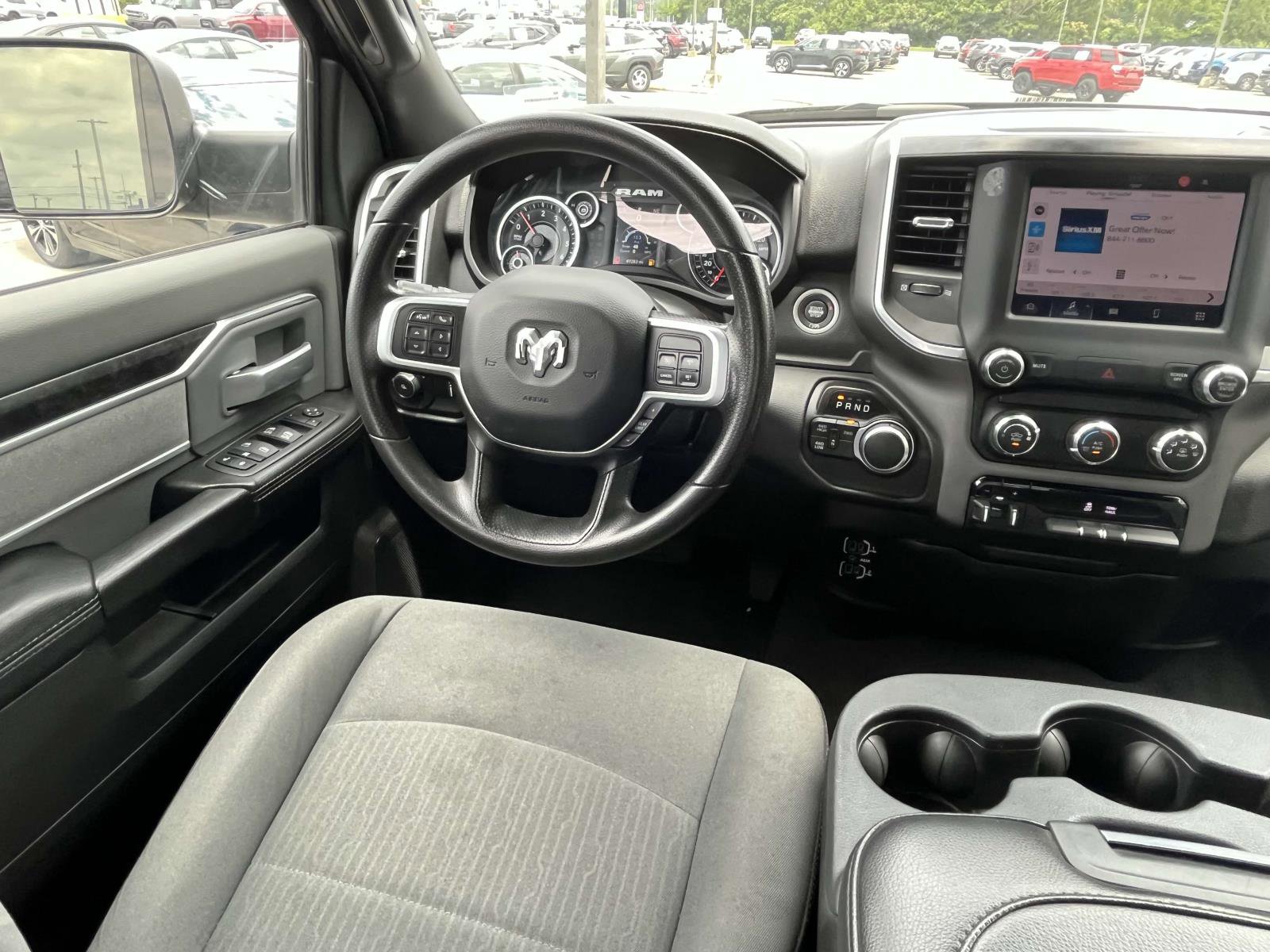 Vehicle image 15 of 25