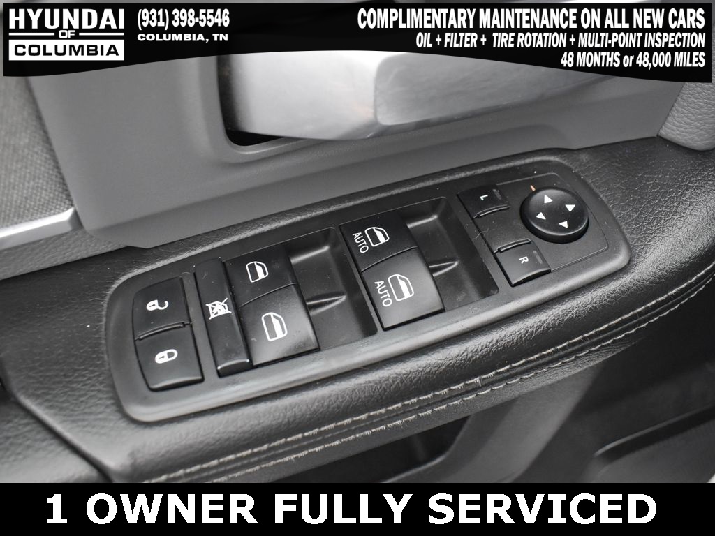 Vehicle image 32 of 37