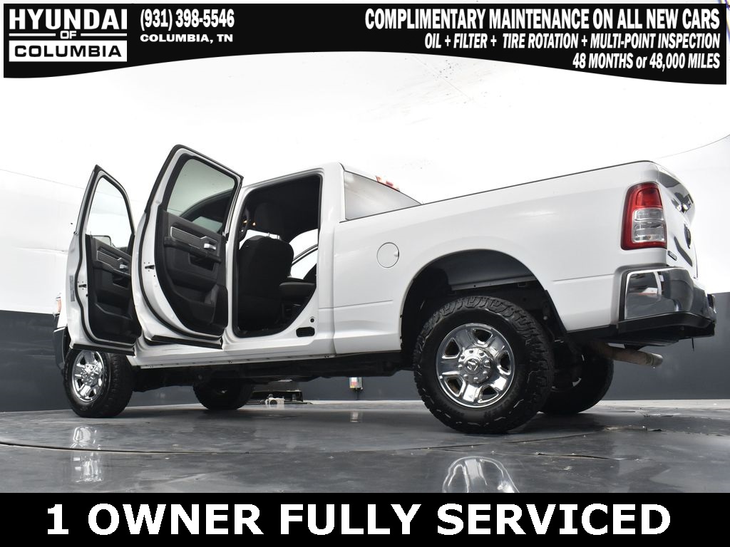 Vehicle image 24 of 37