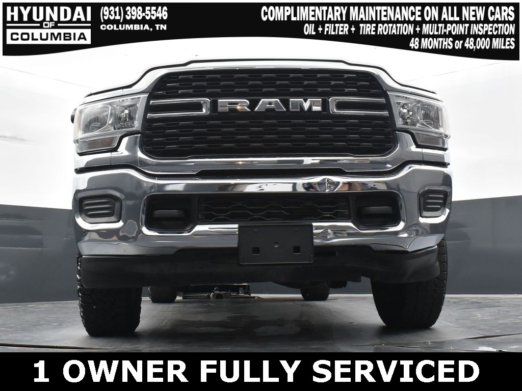 Vehicle image 10 of 37