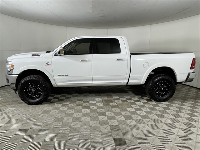 Vehicle image 10 of 43
