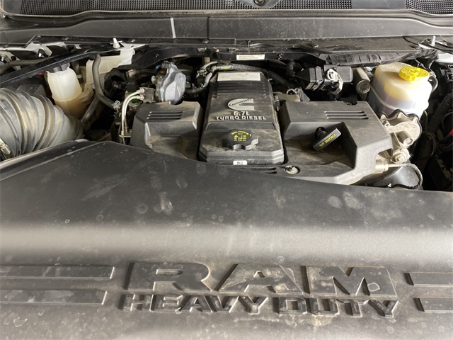 Vehicle image 11 of 43