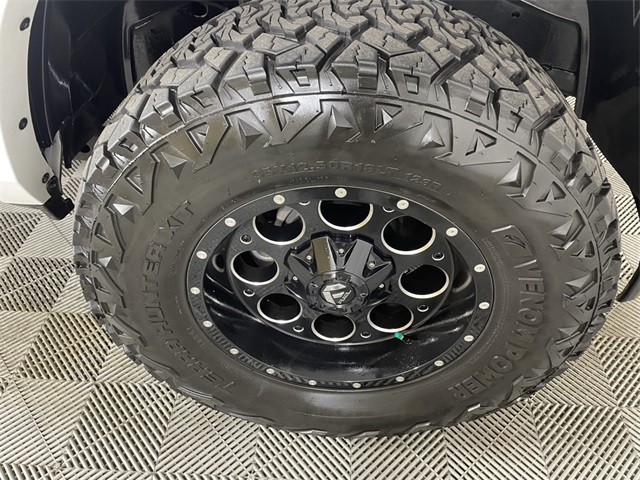 Vehicle image 12 of 43