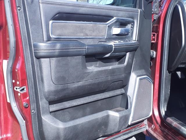 Vehicle image 13 of 29