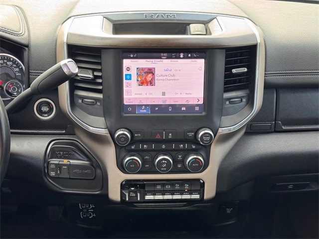 Vehicle image 12 of 24