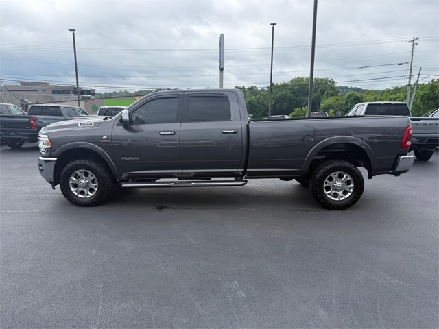 Vehicle image 8 of 27