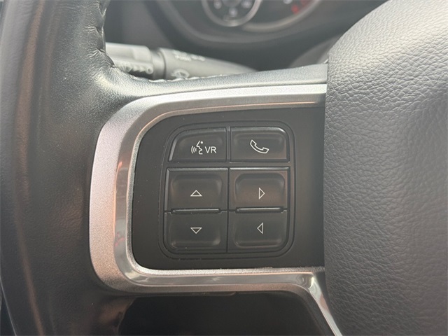 Vehicle image 25 of 27