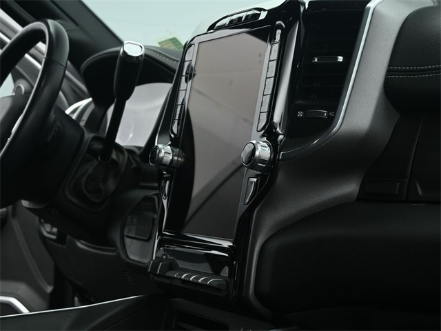 Vehicle image 63 of 84