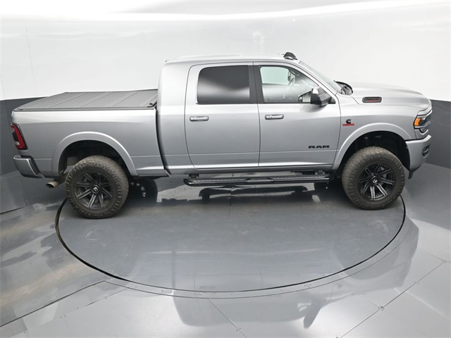 Vehicle image 11 of 84