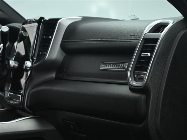 Vehicle image 58 of 84