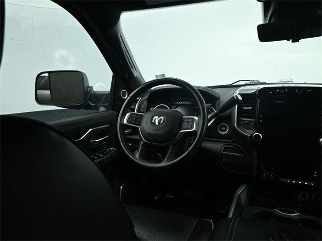 Vehicle image 26 of 84