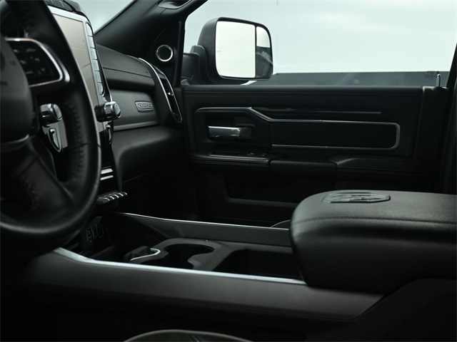 Vehicle image 45 of 84