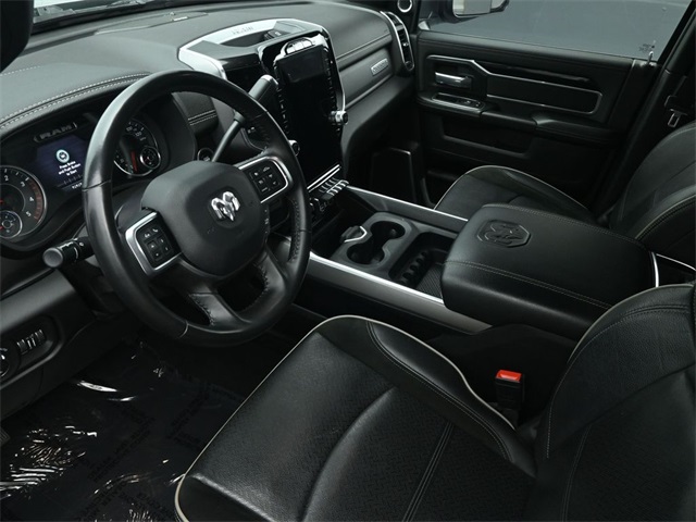 Vehicle image 41 of 84