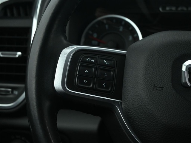 Vehicle image 30 of 84