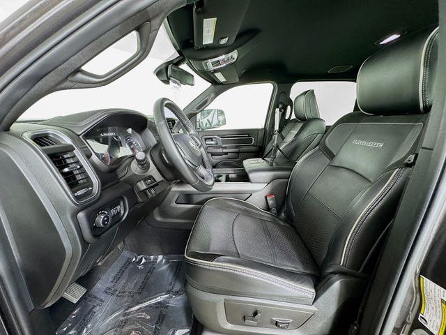 Vehicle image 25 of 35