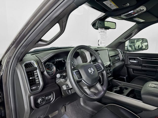 Vehicle image 12 of 35