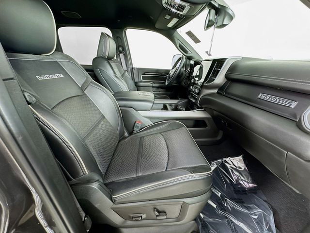 Vehicle image 31 of 35