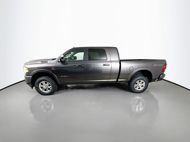 Vehicle image 8 of 35