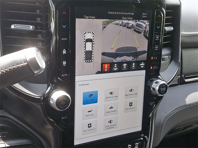 Vehicle image 18 of 34