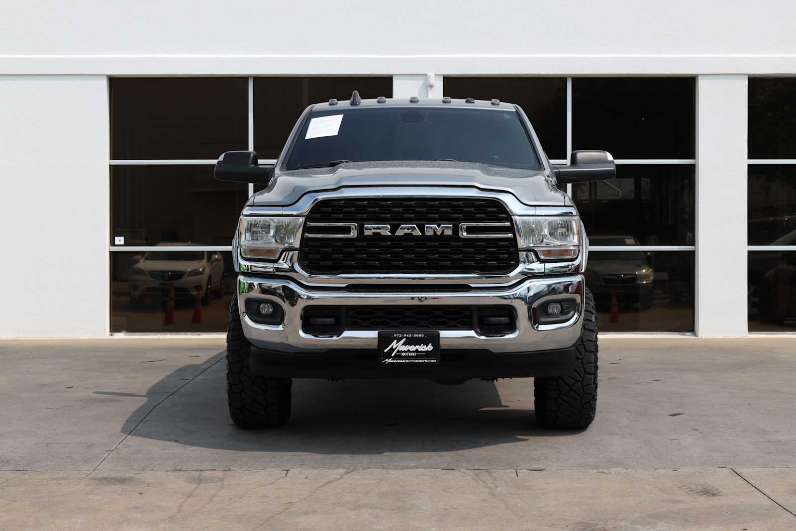 2022 Ram 2500 Lone Star Image 2 of 64