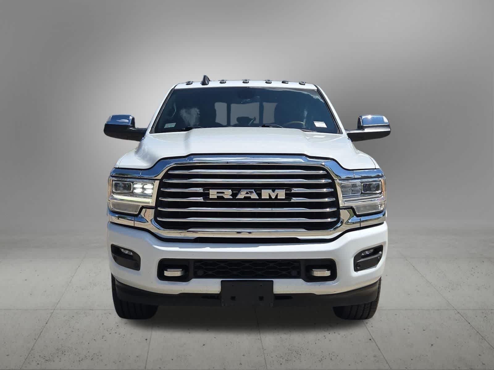 2022 Ram 2500 Longhorn Image 2 of 34