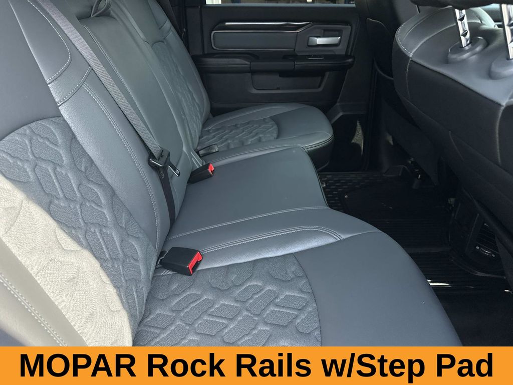 Vehicle image 20 of 25
