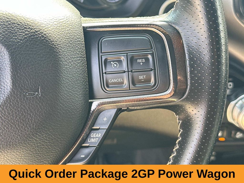 Vehicle image 14 of 25
