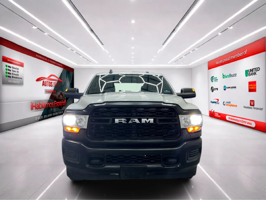 2022 Ram 2500 Tradesman Image 2 of 42