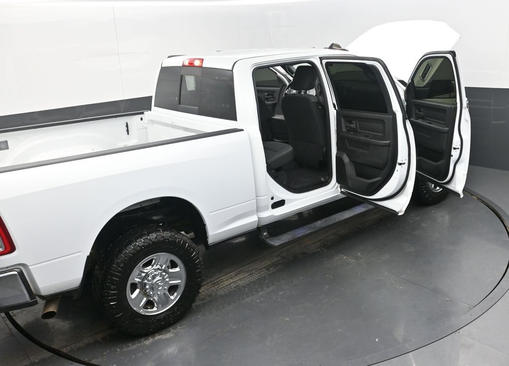Vehicle image 40 of 40