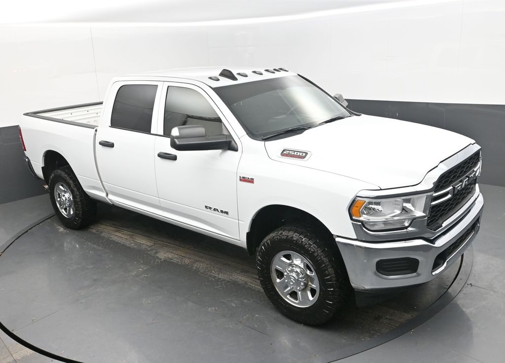 Vehicle image 12 of 40