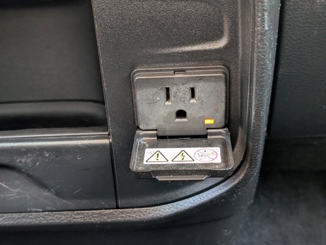 Vehicle image 22 of 40