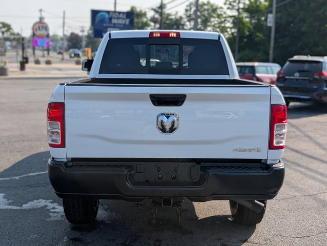 Vehicle image 6 of 40