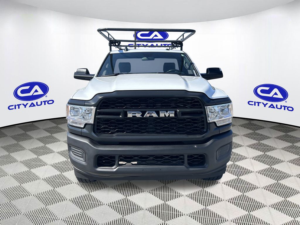 2022 Ram 2500 Tradesman Image 3 of 40