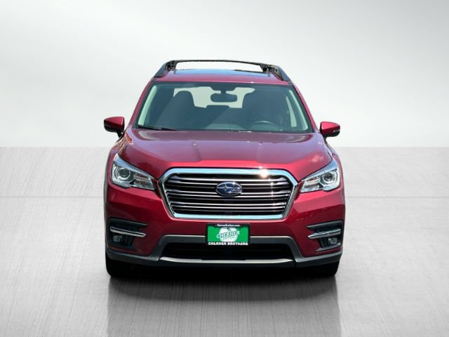 2022 Subaru Ascent Limited Image 2 of 40