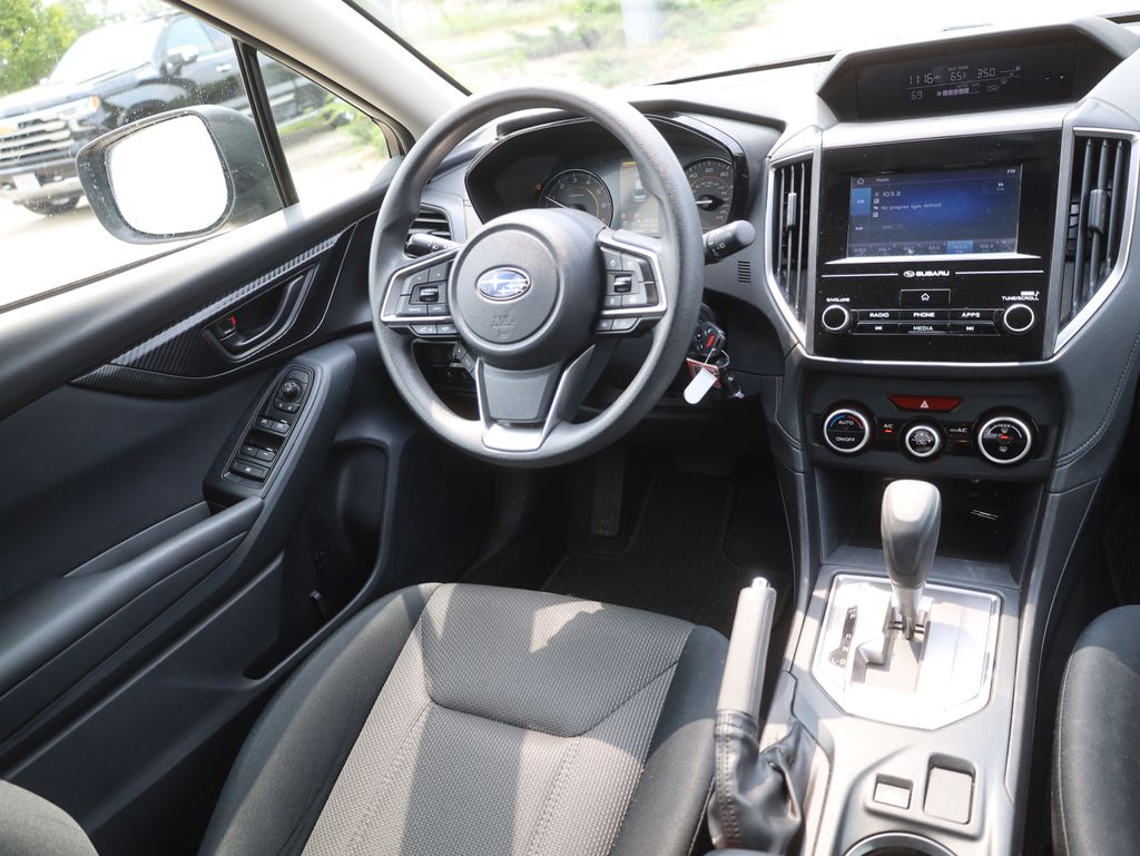 Vehicle image 18 of 41