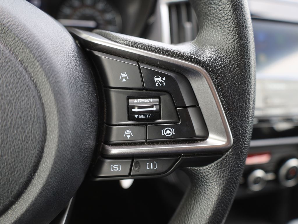 Vehicle image 34 of 41