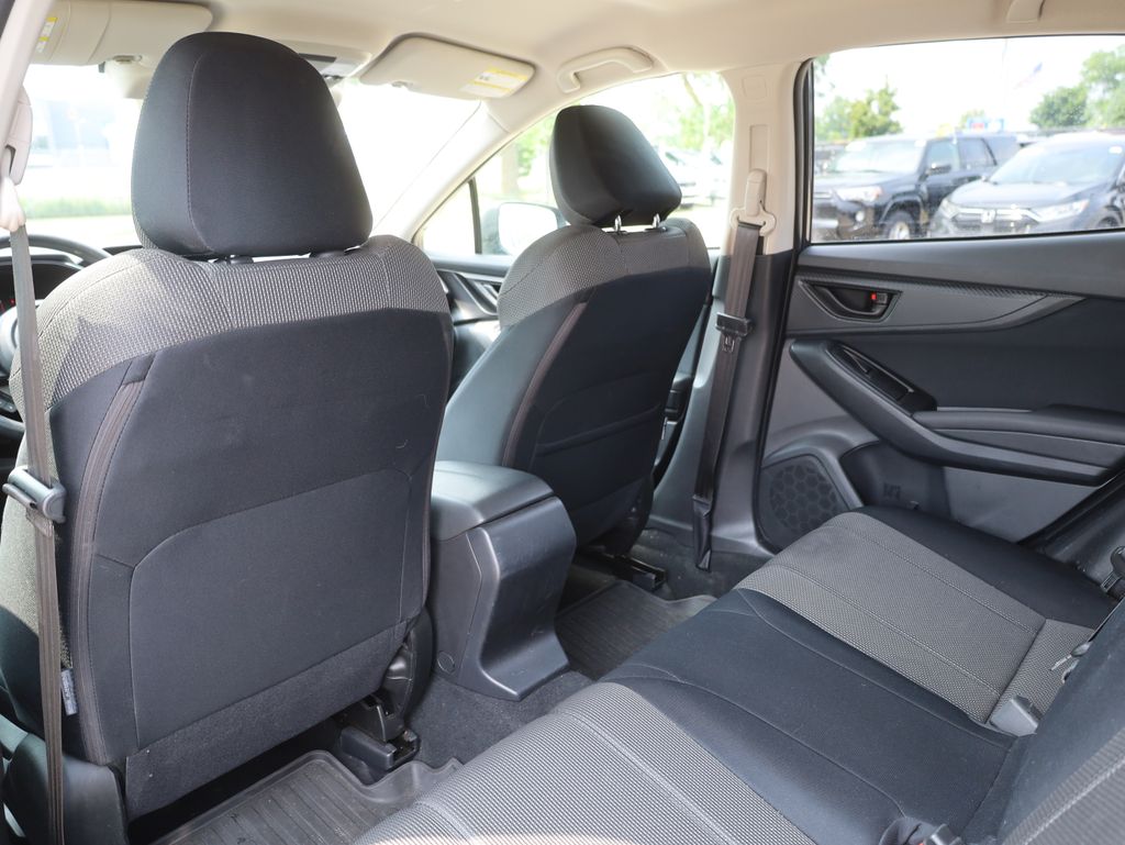 Vehicle image 14 of 41