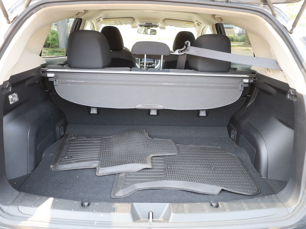 Vehicle image 11 of 41
